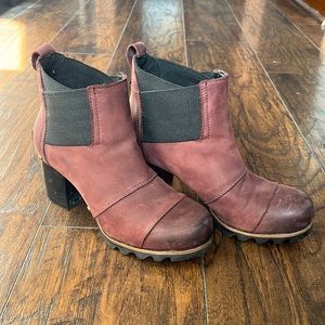 Sorel addington boots size 8